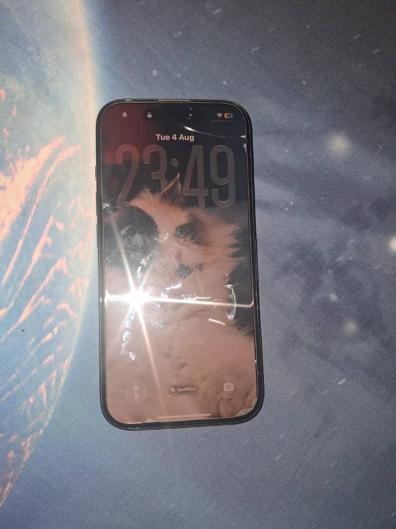 Apple iPhone 16 6
