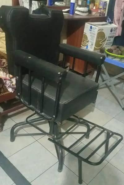 بیوٹی پارلر چئیر/کرسی برائے فروخت