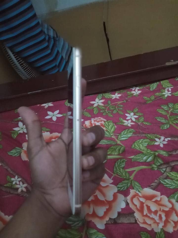 iPhone 8plus 6