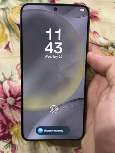 s24 factory unlocked  snapdragon version