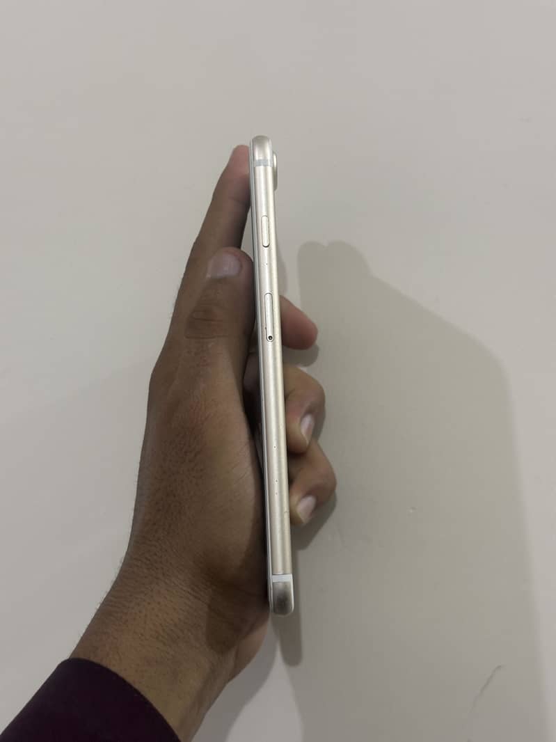 Apple iPhone 7 Plus 2