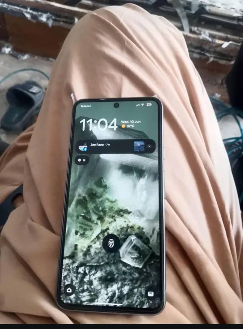 Google Pixel 8 3