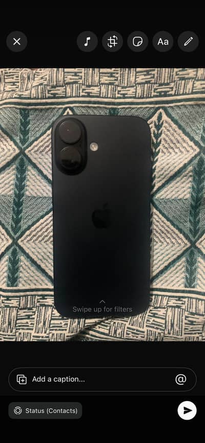 Apple iPhone 16
