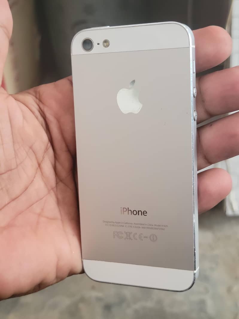Apple iPhone 5s 7