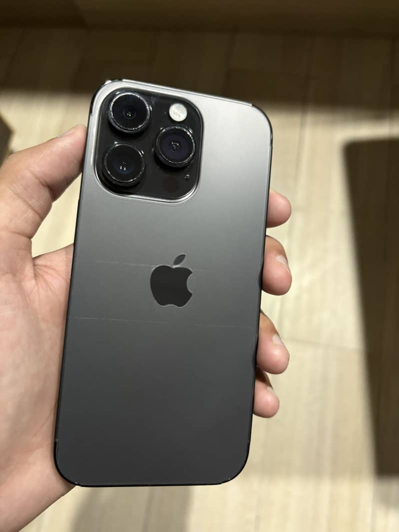 Apple iPhone 14 Pro 0