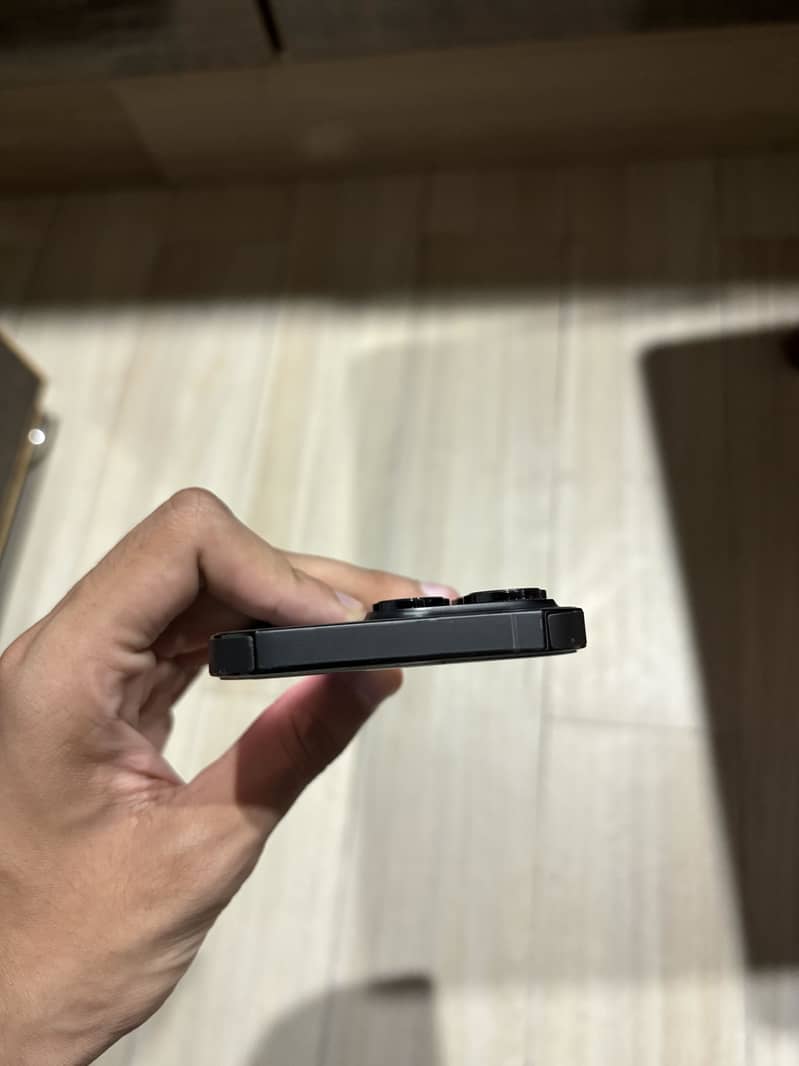 Apple iPhone 14 Pro 4