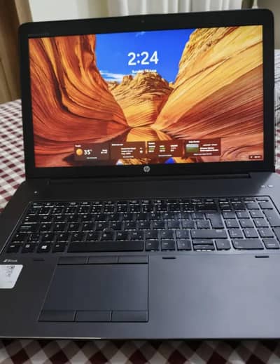HP Zbook 17 G4 Xeon 1535M V6 with Quadro p5000 16GB