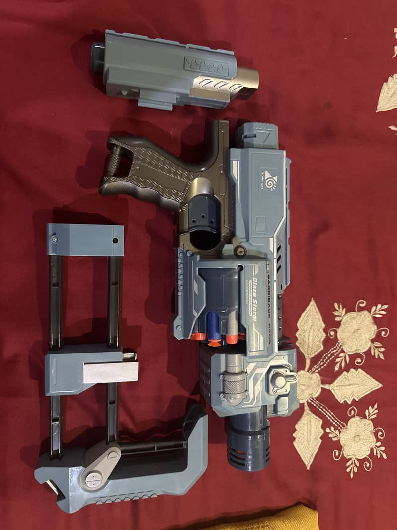 gun with bullets 1