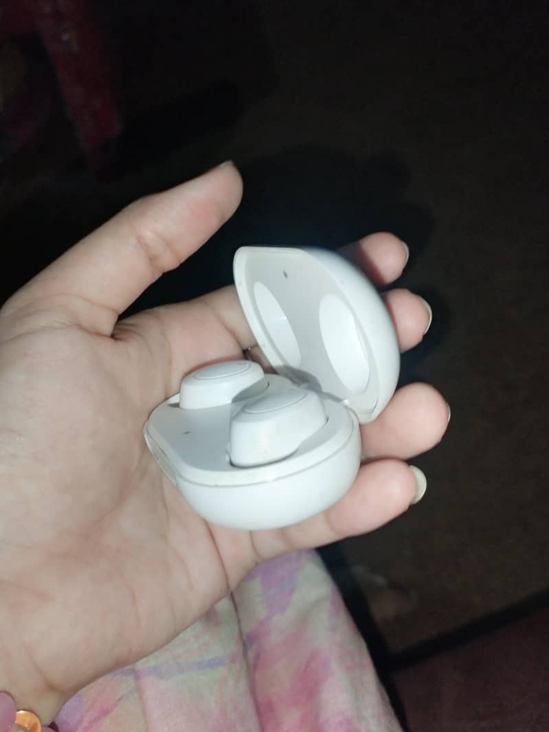 airbuds 0