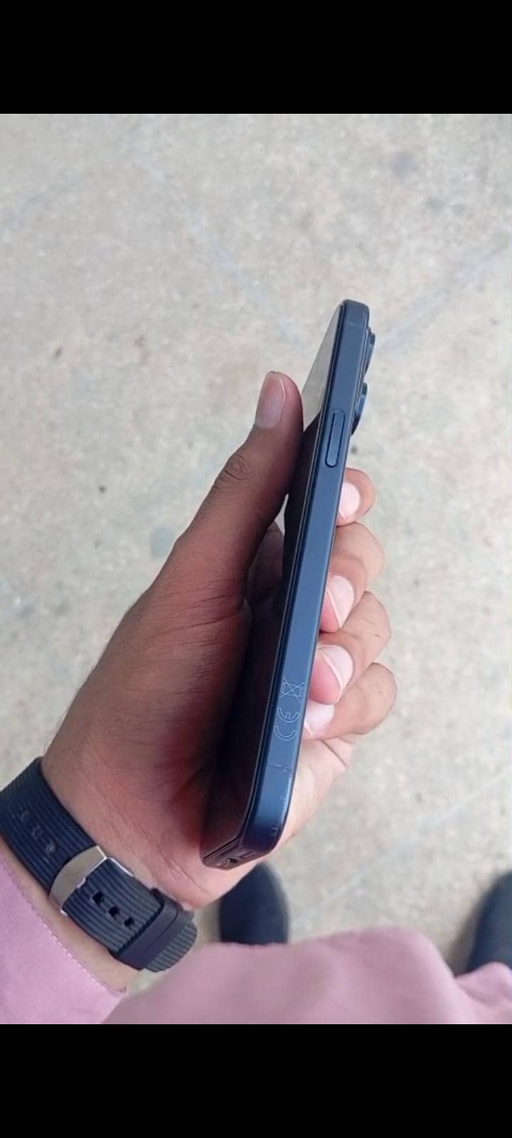Apple iPhone 15 Pro Max 2