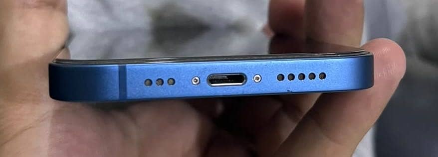 Apple iPhone 13 3