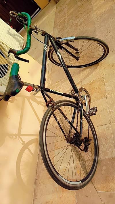 racing cycle for sale 17k  only for Malir cantt