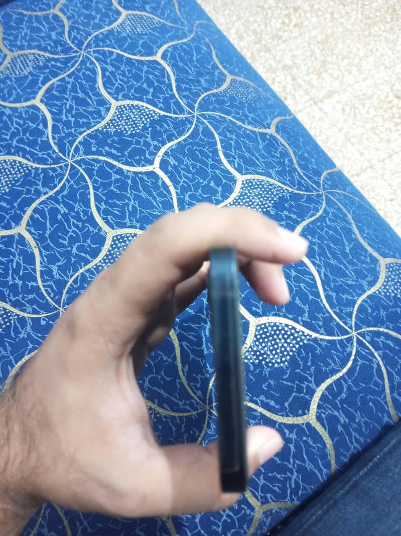 Apple iPhone 12 5
