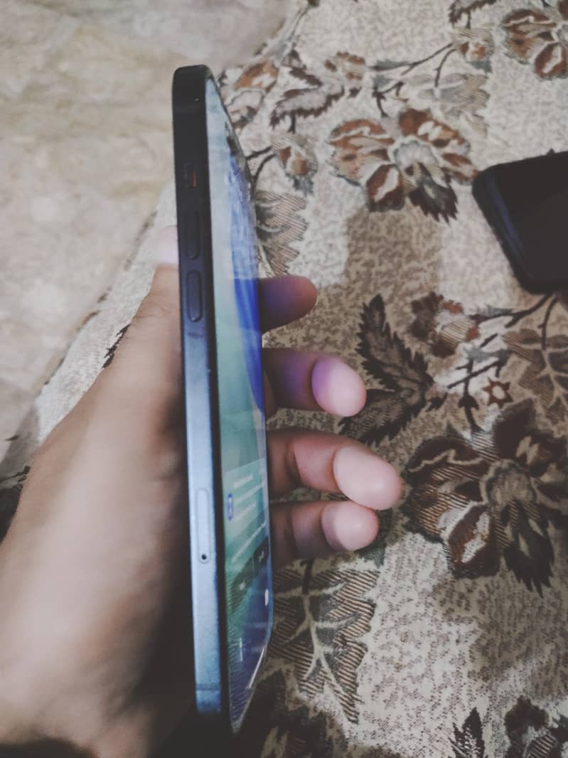 Apple iPhone 15 plus 2