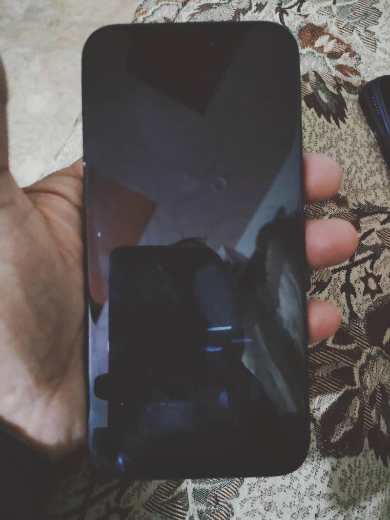 Apple iPhone 15 plus 3