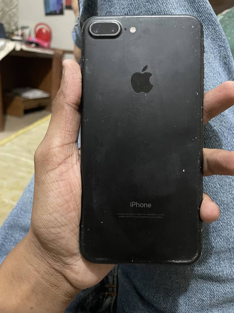 Apple iPhone 7 Plus 5