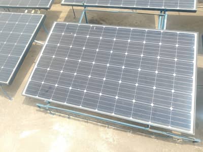 6x 280W Solar Panels (1680W Total) & Simtek 100A MPPT (140V)