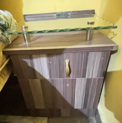 Bed Almari Dressing Table Side Table Pair