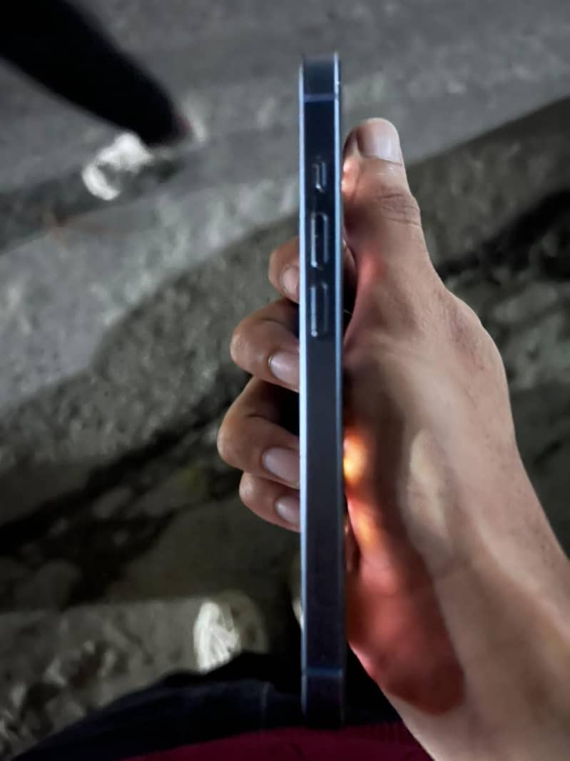 Apple iPhone 14 5