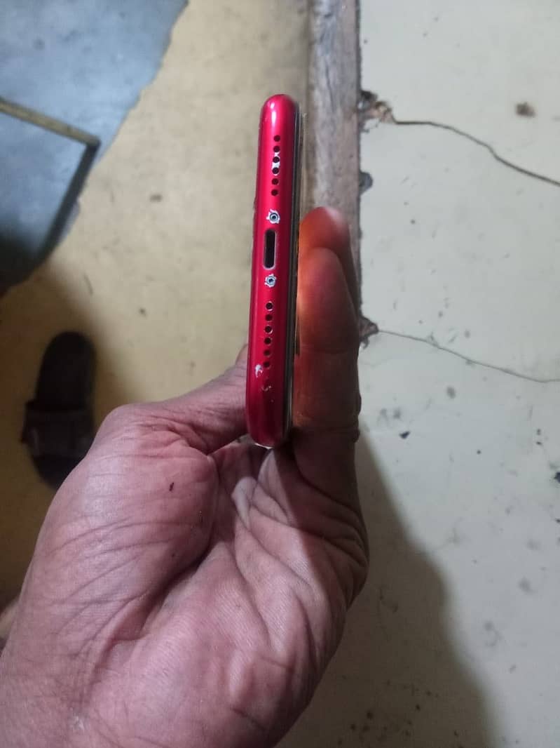 iPhone XR 1