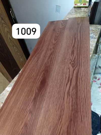 VINYL FLOOR