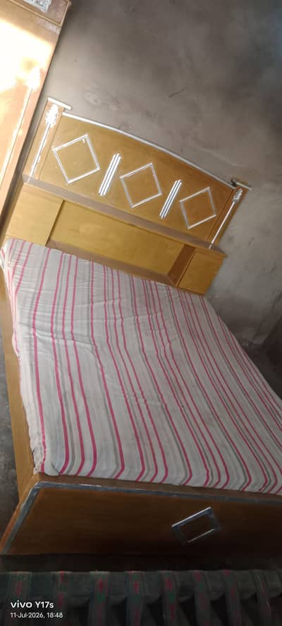 urgent sale bed almari showcase