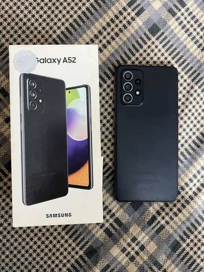 Samsung Mobile A52 with box 8/128 complete box and charger