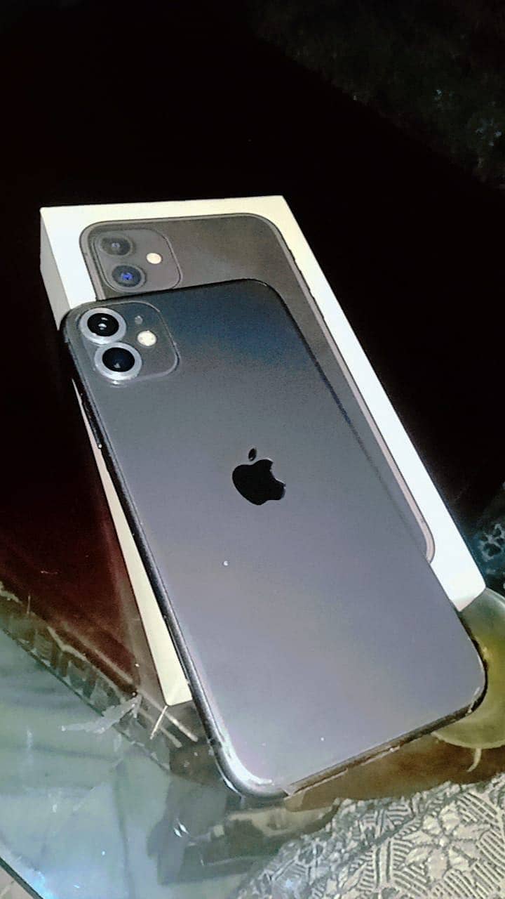 Apple iPhone 11 8