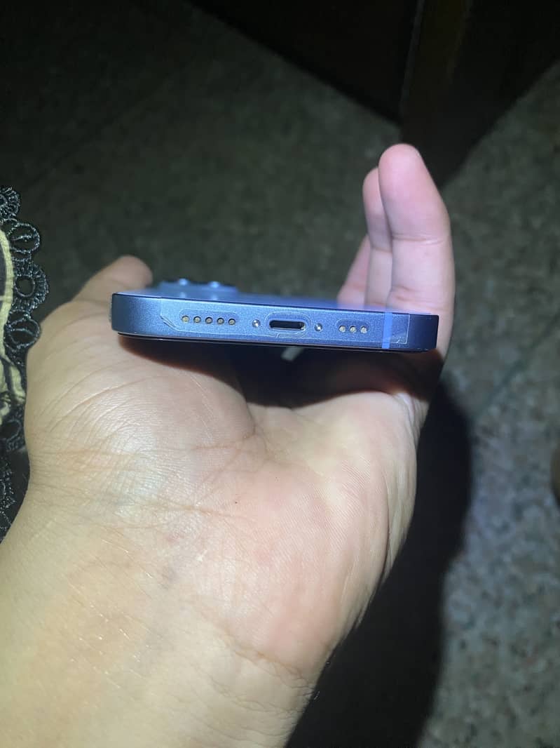 Apple iPhone 14 2