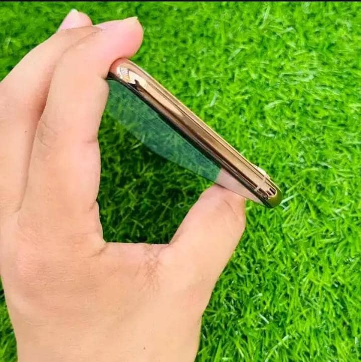 iphone xs max 2