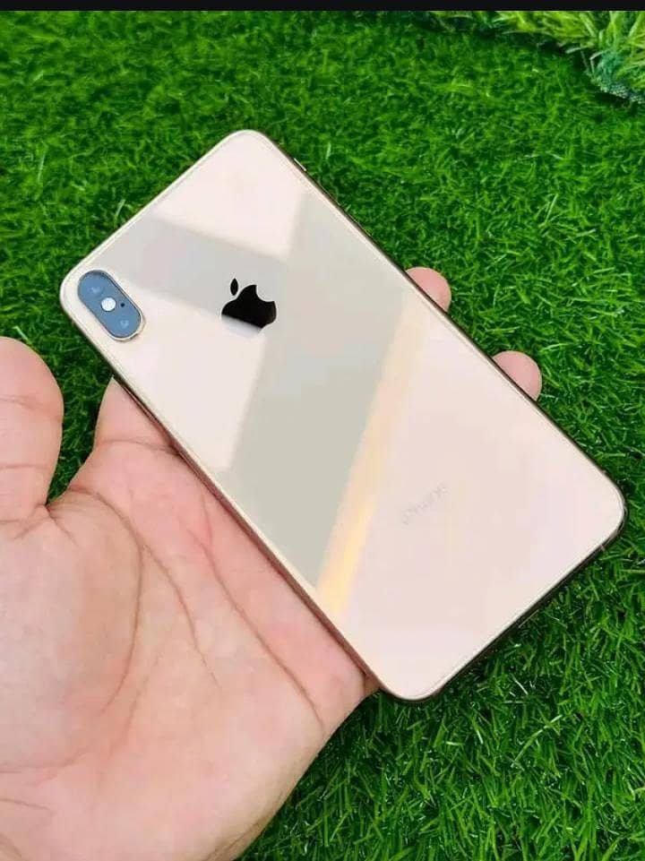 iphone xs max 4