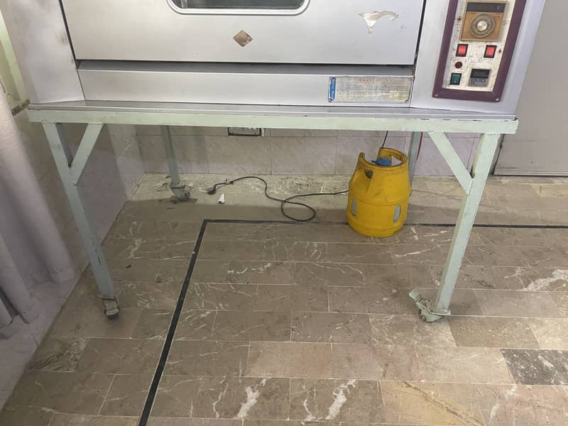 Deck oven with stand 6