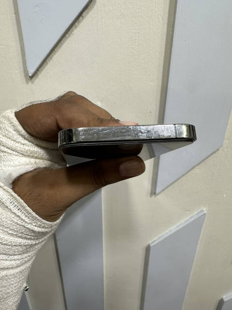 Apple iPhone 12 Pro 0