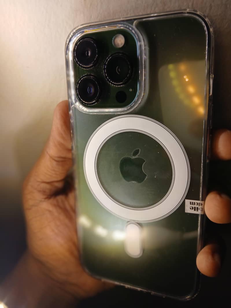 Apple iPhone 13 Pro 1