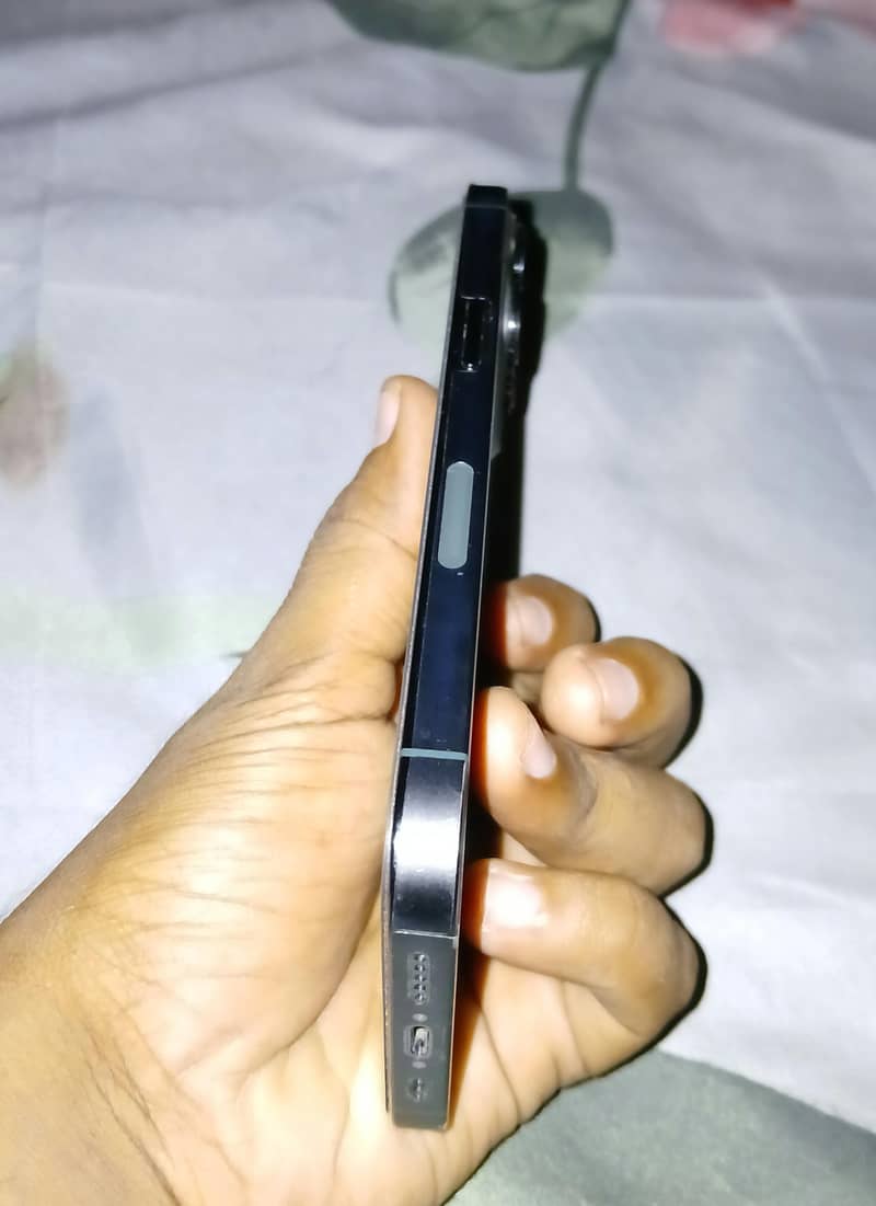 Apple iPhone 13 Pro 6