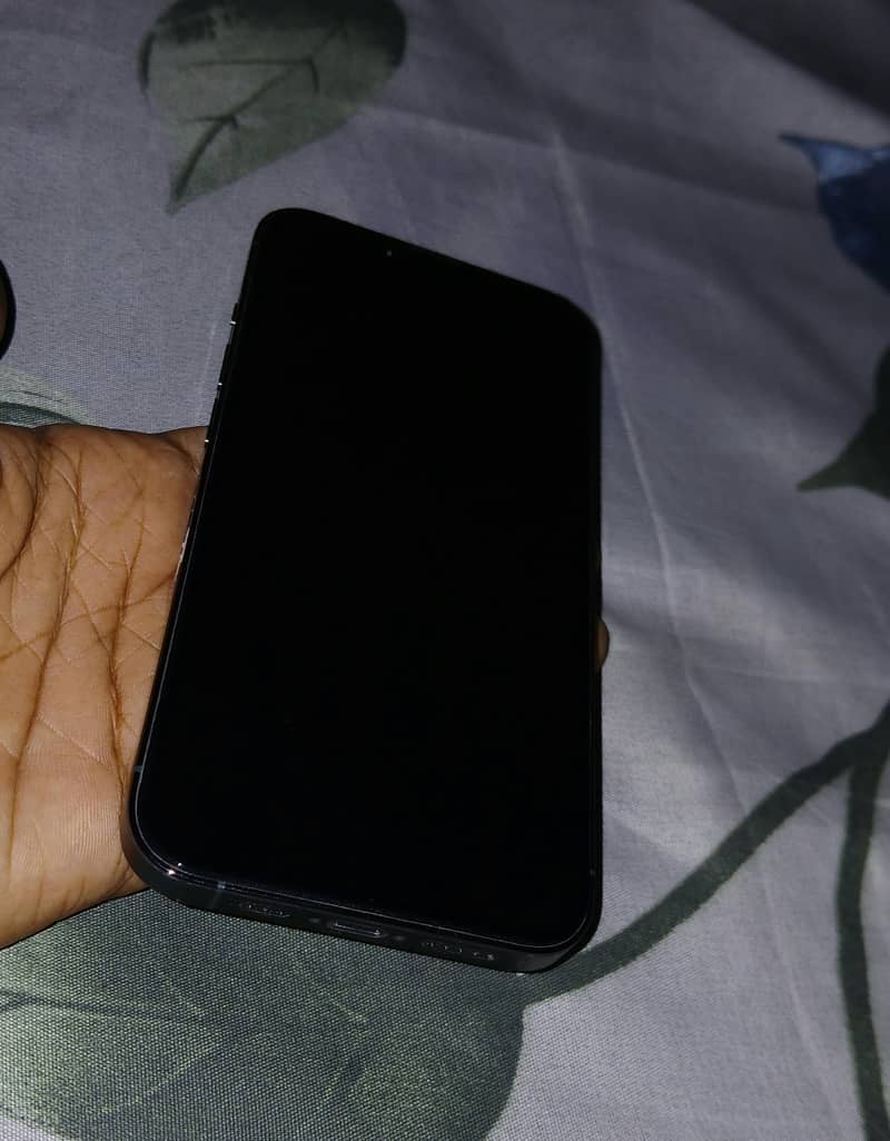 Apple iPhone 13 Pro 8