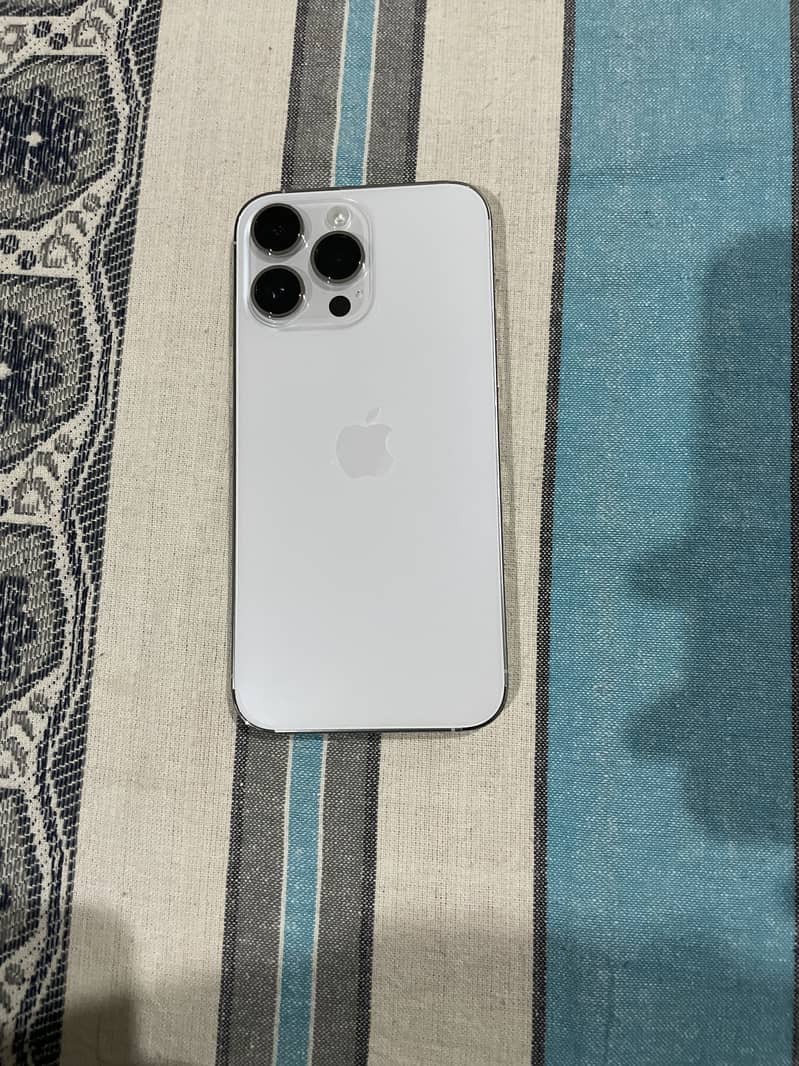 Apple iPhone 14 Pro Max 0