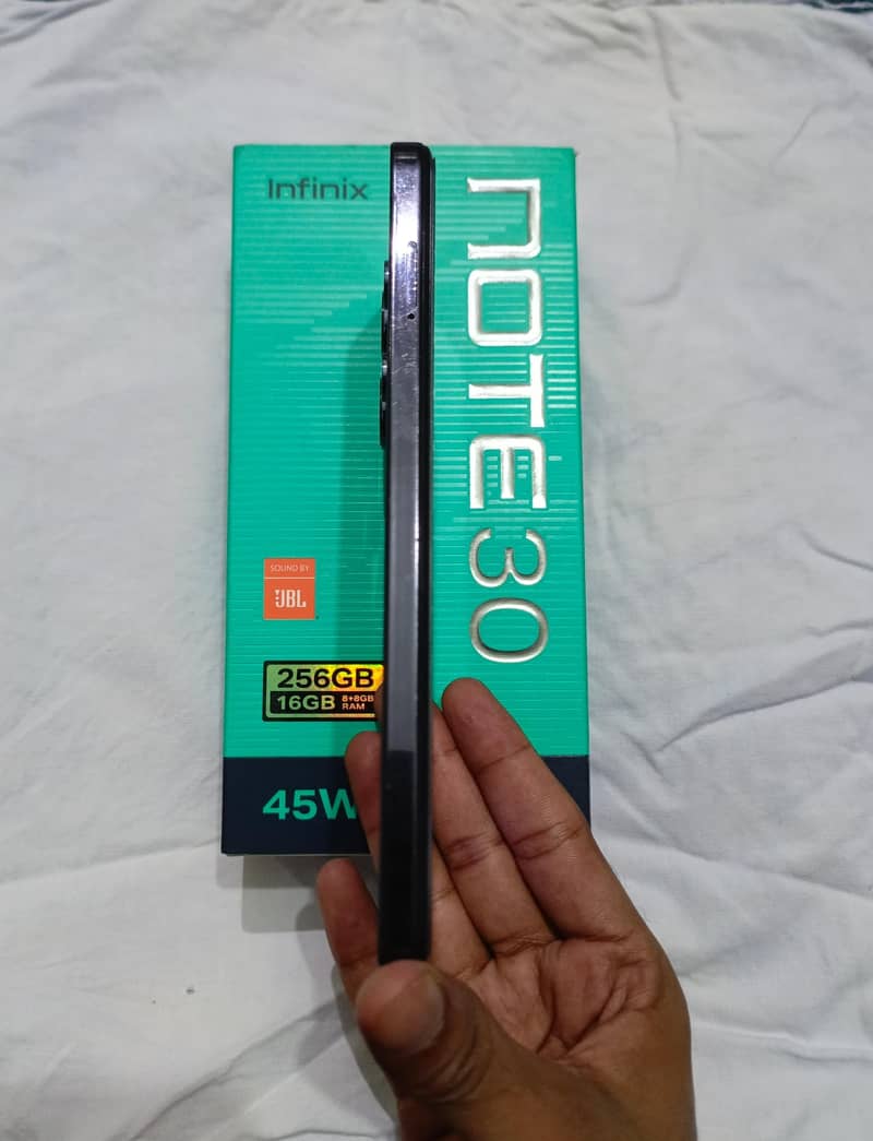 Infinix Note 30 4