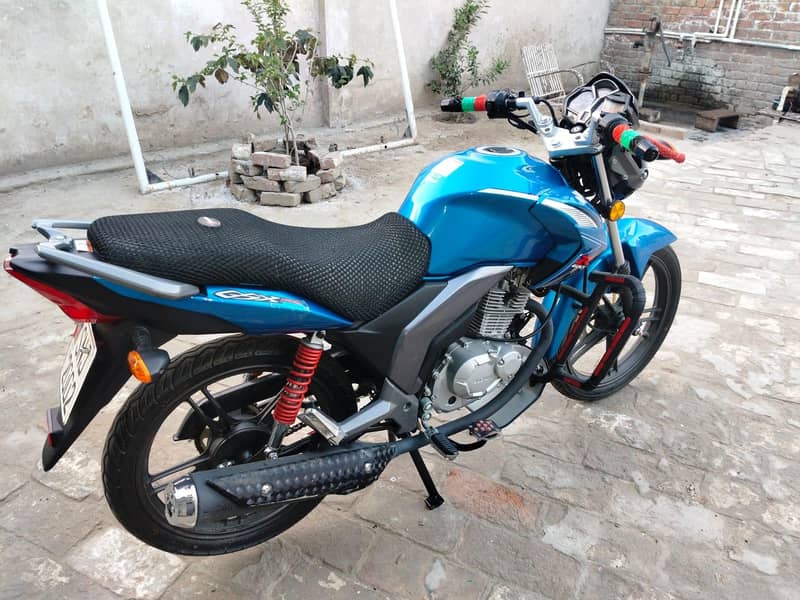 suzuki gsx 125 2