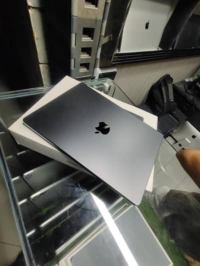 MACBOOK PRO M4 PRO CHIP 24GB/512GB just open box