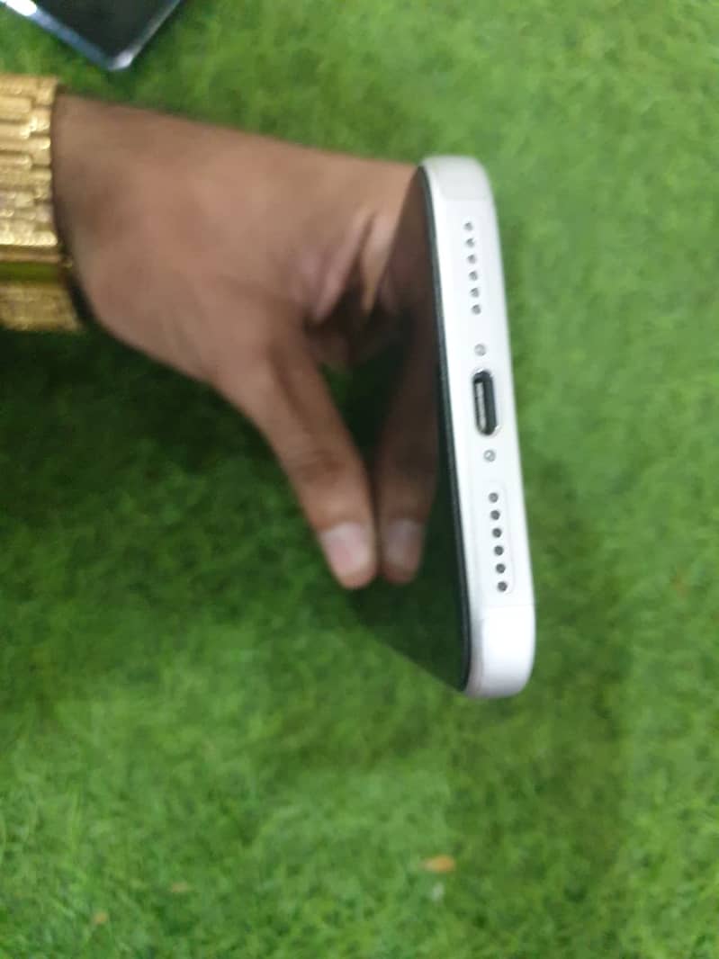 Apple iPhone 17 Pro Max 3