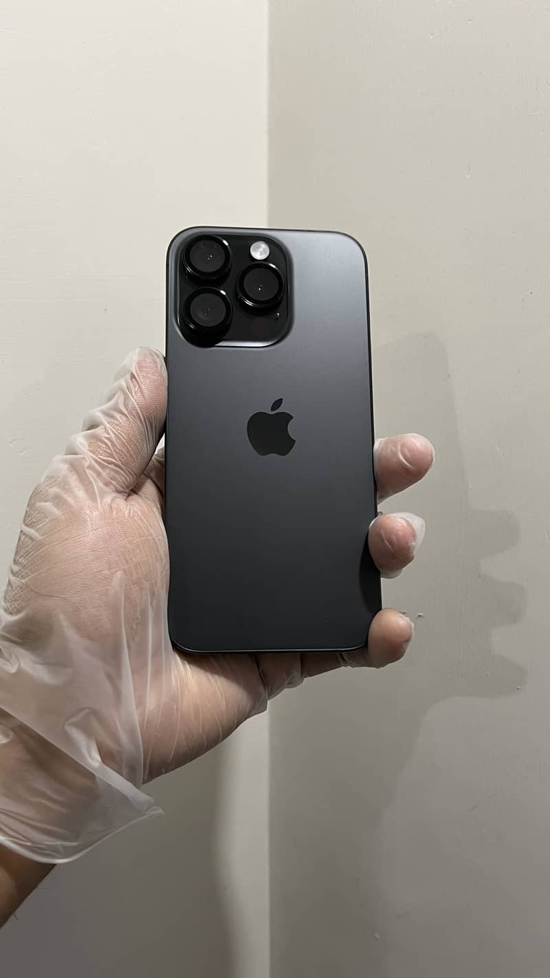 Apple iPhone 15 Pro 1
