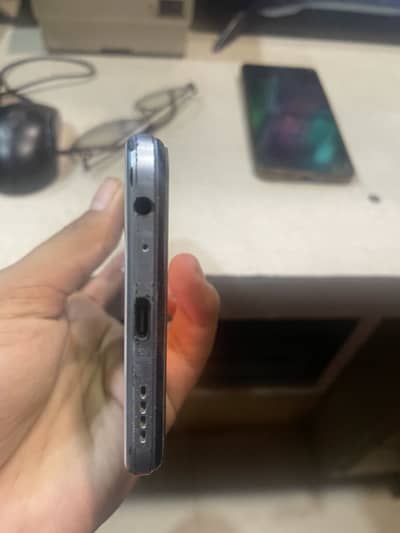 Vivo y21