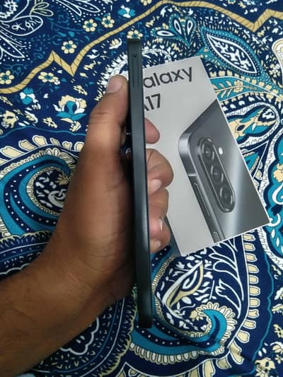 samsung galaxy A17
