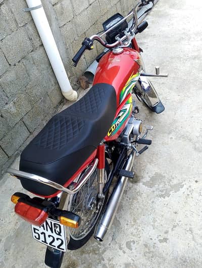 Honda 70 CD please WhatsApp 03072587047