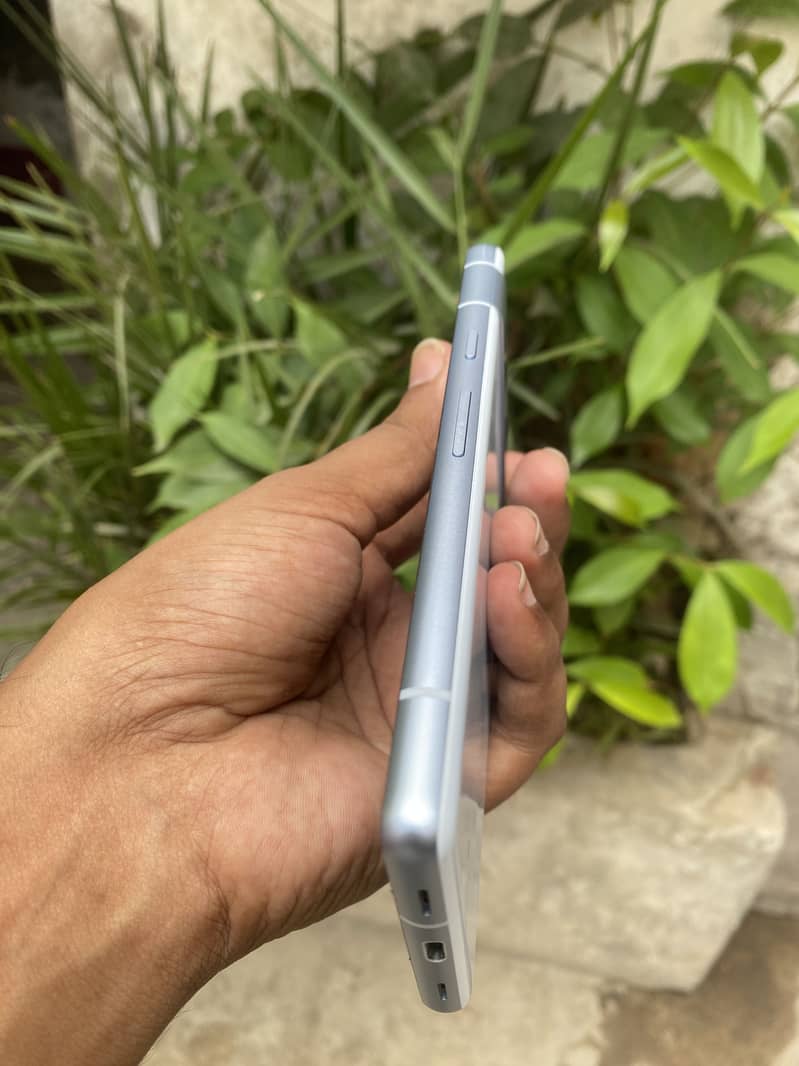 Google Pixel 7a 1