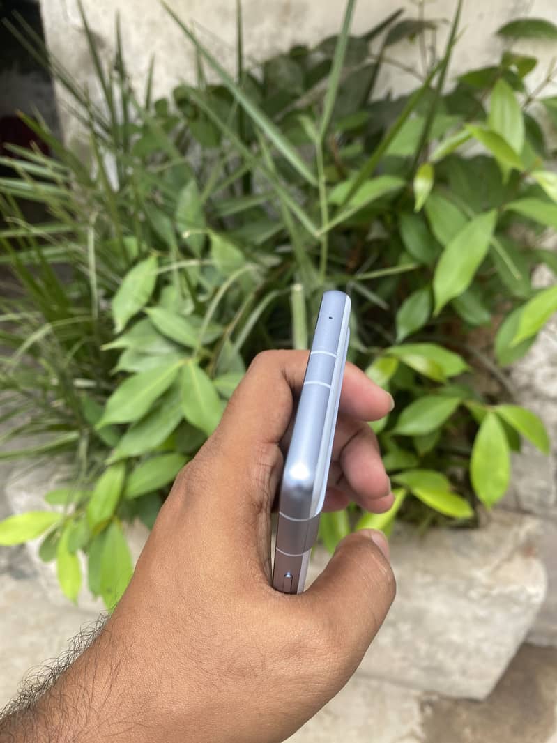 Google Pixel 7a 3