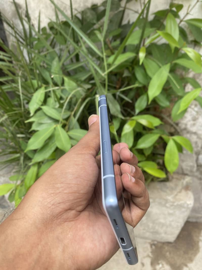 Google Pixel 7a 5