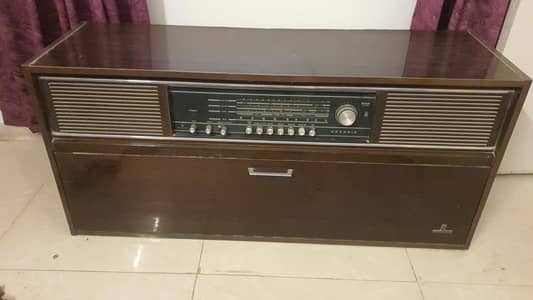 antique Radiogram