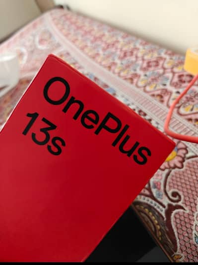 One Plus 13s